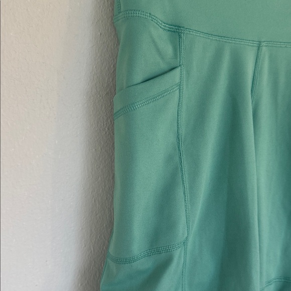 Yogalicious LUX seafoam blue green high rise side pocket bike shorts size XS - Picture 5 of 7